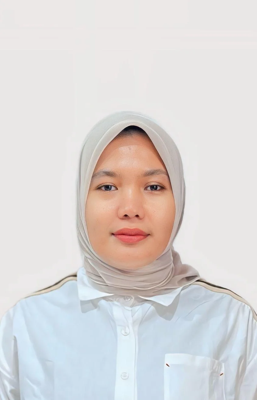 Novi Lidya Isdarianti, S.P.d, M.Pd.